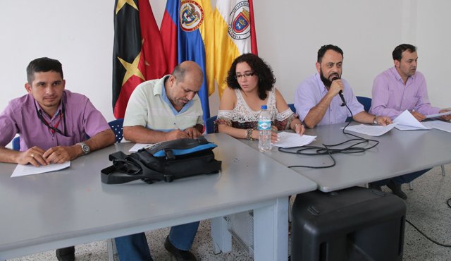 Representantes de Sintraeup, Undeptcup, Aspu, Sindepup, los cuatro sindicatos de la Unipamplona, se pronunciaron respecto a la elección de rector. César Obando