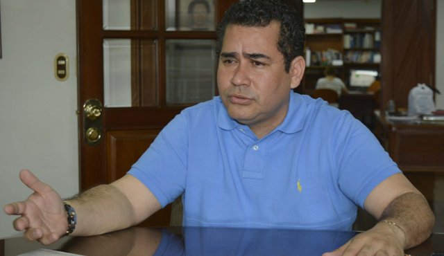 El representante liberal, Alejandro Carlos Chacón, es integrante de las Comisiones Económicas. Archivo La Opinión