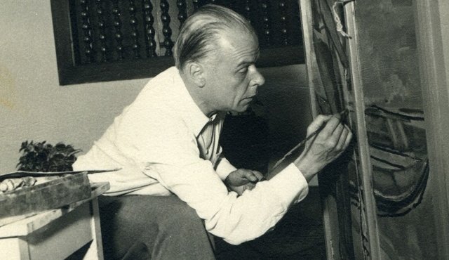 Gillermo Wiedemann aparece en plena acción. La recopilación fotográfica de sus obras hacen parte del nuevo libro de arte de Davivienda. Colprensa