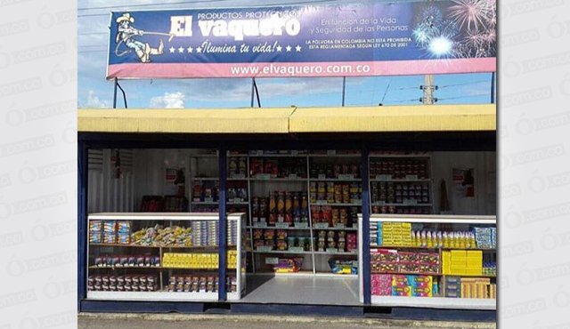 Esta imagen del punto de venta de pólvora fue publicada en una de las cuentas de Facebook de la empresa que comercializa estos productos en Villa del Rosario. Ayer, el local estaba a puerta cerrada. Facebook