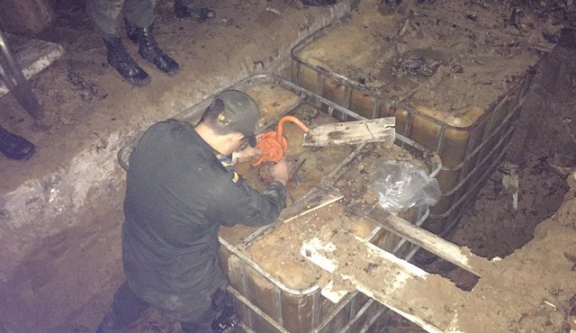 Las caletas estaban debajo de escombros, con el fin de que no fueran fácilmente detectadas. Policía Nacional