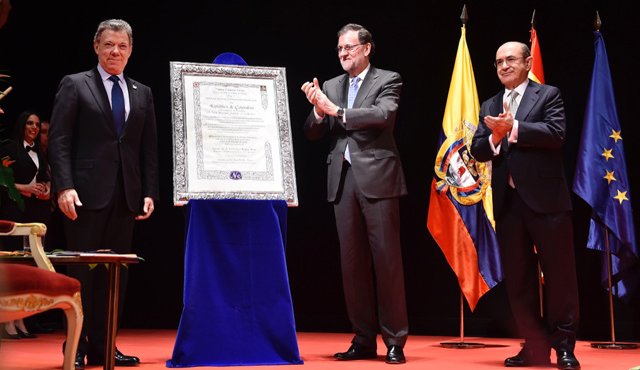 Santos, recibió el martes el reconocimiento Doctor Honoris Causa de la Universidad Alfonso X. Presidencia