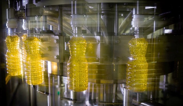 Diversos sectores agropecuarios llaman la atención sobre el IVA y el impuesto de renta que puede traer la reforma tributaria, que afectará principalmente la fábrica aceitera del país. Archivo