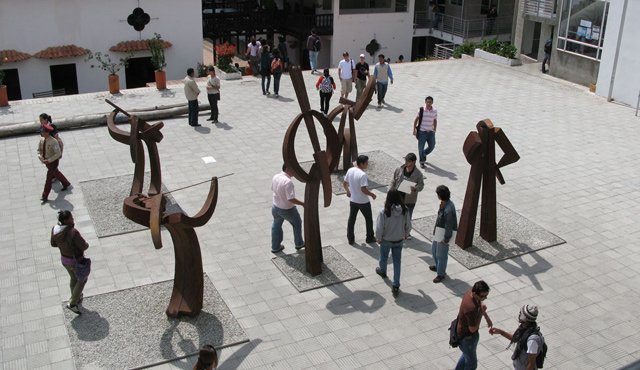 El rector de la Unipamplona, de acuerdo con los estatutos de la institución de educación superior, debería asumir el primero de enero de 2017. Archivo