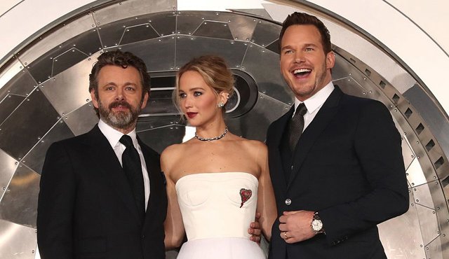 Michael Sheen, Jennifer Lawrence y Chris Pratt. Tomada de Internet
