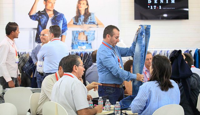 Los empresarios de jeans de Cúcuta asistirán a la 29 versión de la feria Colombiatex de las Américas para conocer las nuevas tecnologías y tendencias. Archivo
