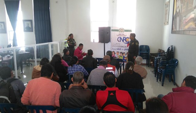Los campesinos dieron a conocer la situación ante las autoridades municipales, en un encuentro convocado por las juntas comunales. Roberto Ospino
