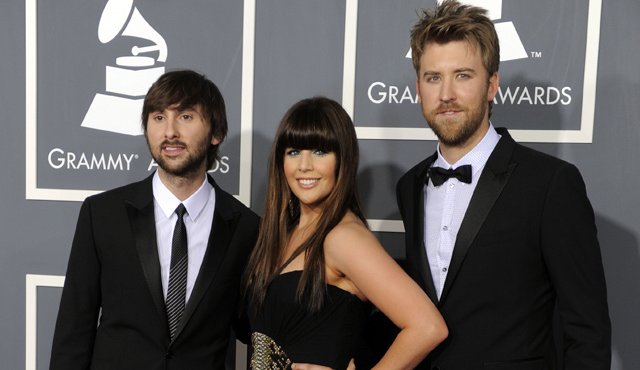 Dave Haywood, Hillary Scott y Charles Kelley hicieron su debut en 2007. AFP