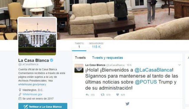 La cuenta @lacasablanca contiene un mensaje de bienvenidas y otro celebrando la intención de Trump de cumplir sus promesas de campaña Captura de pantalla