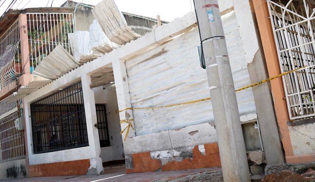 Esta vivienda de la manzana F de la Primera Etapa de Atalaya fue una de las más afectadas. Margarita Pinzón es su propietaria. Mario Franco