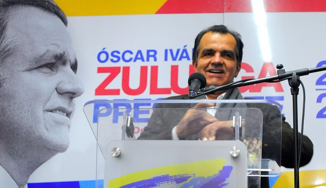 El excandidato del Centro Democrático fue uno de los primeros en empezar la nueva campaña presidencial, pero sus planes se podrían complicar si se detectan irregularidades en el proceso de 2014. Colprensa