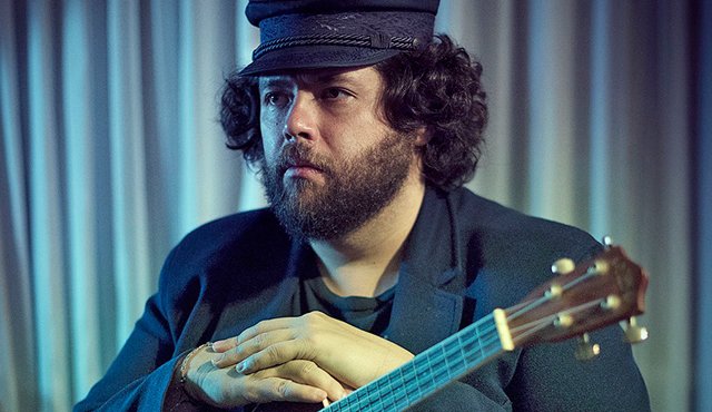 David ríos es músico y artista visual. En su disco incluye 11 canciones que pasan del rock a la balada, impregnadas con tonalidades de jazz, swing y algo de indie pop. Cortesía