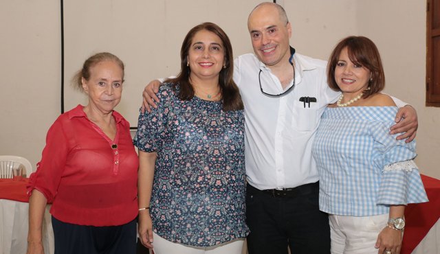 Mary Stapper, Maribel Cuadros, Jairo Serna e Iddanella Gómez. César Obando