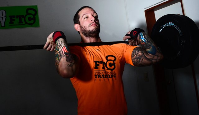 Mario Prada, uno de los practicantes de crossfit en Cúcuta, espera dejar en alto el nombre de la ciudad en Medellín. Édgar Cusgüen