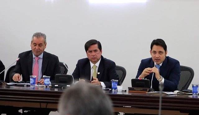 La Comisión Primera del Senado debatió en tercer debate el acto legislativo que permite la creación de la Justicia Especial de Paz. Colprensa