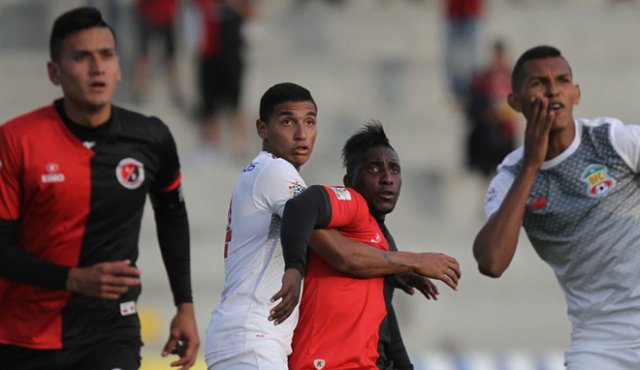 El Cúcut Deportivo espera enderezar de nuevo el camino en Villavicencio ante Llaneros FC. Archivo
