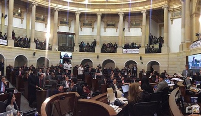 Por medio de la aplicación, los interesados también podrán hacer seguimiento a la asistencia de los senadores y su actividad legislativa. Colprensa