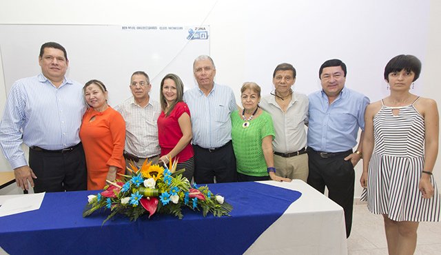 Carlos Colmenares, Tilcia Bayona, Alfonso Morales, Yolanda Cañizales, William Sanabria, Betty Caicedo, Alfredo Rojas, Eduardo Burbano y Adriana Guerrero. Alfredo Estévez