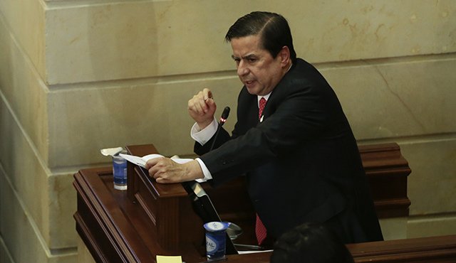 El ministro del Interior, Juan Fernando Cristo, fue relacionado en el anónimo que llegó a la Corte Suprema de Justicia, y en el que se pide investigar a varios congresistas por el caso Odebrecht. Archivo