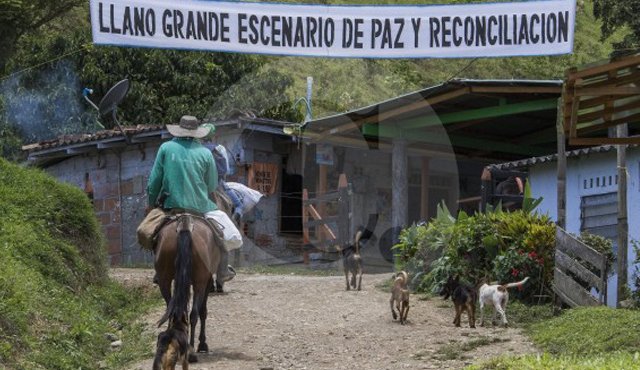 De la visita, informa el Gobernador, sólo se pudo saber que hay 247 guerrilleros y que el Gobierno Nacional desconoce su identificación y las armas que poseen. Colprensa
