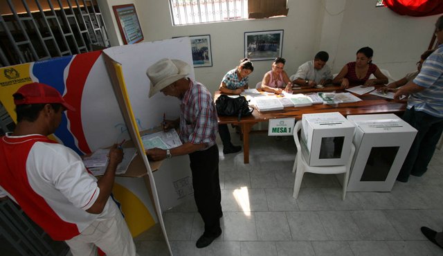 11 de diciembre es la fecha límite para inscribir candidatos para las elecciones de Congreso. Archivo La Opinión