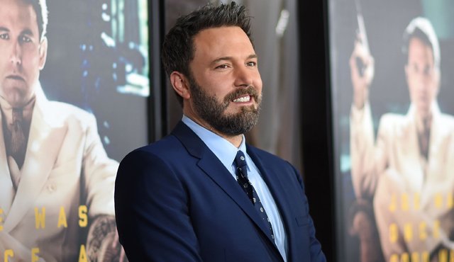 Affleck dijo que ahora quería "vivir la vida al máximo y ser el mejor padre posible". AFP