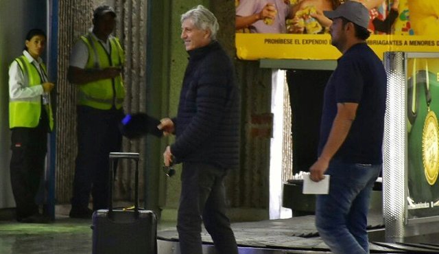 José Pékerman a su llegada a Barranquilla. Colprensa