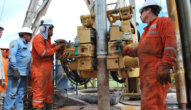 El 88% de los ingenieros de petróleos que se graduaron en los últimos tres años no han conseguido empleo. Colprensa