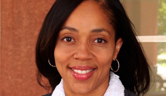 Aramis Ayala. Internet