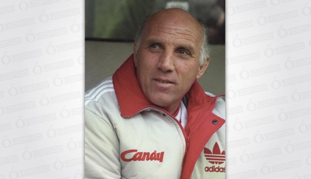 Moran jugó 379 partidos con Liverpool entre 1952-68, antes de sumarse al cuerpo técnico del club. AP