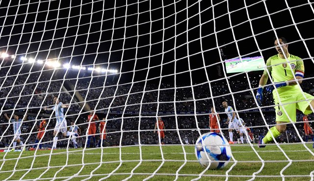 Argentina jugará el martes en la fecha 14 contra Bolivia en La Paz. AFP