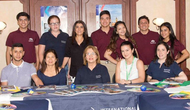 Nelson López, Nelly Pulido, Ruby Camargo, Leidy Ortiz, Janneth Camargo, Wilder Cáceres, María Fernanda Oliveros, Martha Pacheco, Esteban Vera, Michel Ocampo, Juan David Gómez y Jelirtza Rincón.
Luis Alfredo Estévez