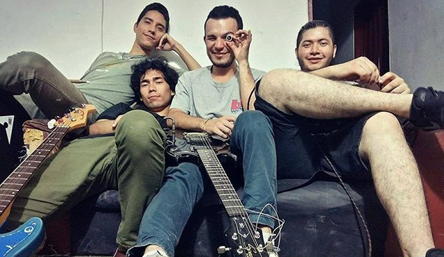 El fin de semana 'Sumadre' estrenó su tercera producción,‘Frontera Hot’. Los músico esperan poder llevar su repertorio musical al Puente Internacional Simón Bolívar para despertar los corazones de la frontera con sonidos electrónicos. Cortesía