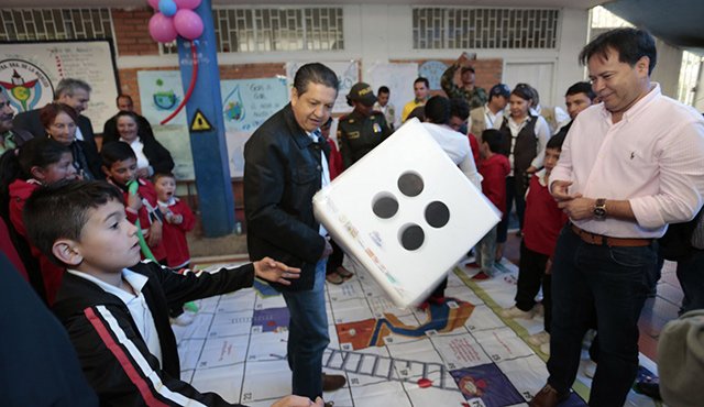 En Mutiscua ya empezaron a celebrar el Mes de la niñez con juegos tradicionales entre padres e hijos. Estas actividades se extenderán por todo abril. Cortesía