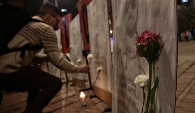 El gobierno de Juan Manuel Santos firmó en noviembre un acuerdo de paz con las Fuerzas Armadas Revolucionarias de Colombia (Farc, marxistas), principal y más antigua guerrilla del continente, tras cuatro años de negociaciones en Cuba. Colprensa