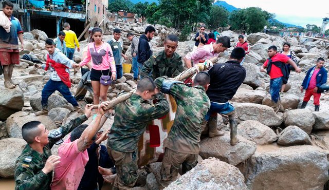 Hay 300 familias afectadas, al igual que 17 barrios. AFP