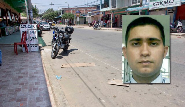 Jonathan Alexander Villalba Parra fue asesinado frente a un establecimiento comercial en la avenida 5 entre calles 24 y 25 del barrio Ospina Pérez, en la ciudadela Juan Atalaya. Alfredo Estévez