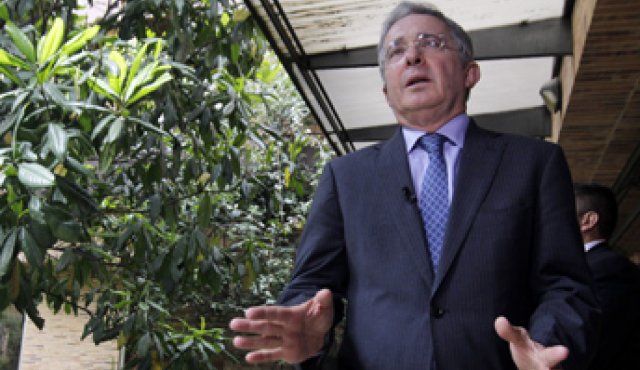 El expresidente Álvaro Uribe Vélez Internet