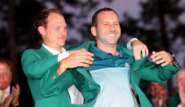 El golfista español saboreó las mieles del triunfo en el Masters de Agusta, en un vibrante final, al covertirse en el tercer jugador ibérico en ganar la chaqueta verde. AP