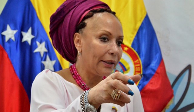 Piedad Córdoba, quien es cuestionada por su cercanía con el gobierno de Venezuela, estuvo en San Cristóbal para participar en un encuentro sobre mujeres y paz, y aprovechó para hablar de su nuevo proyecto político. La Opinión