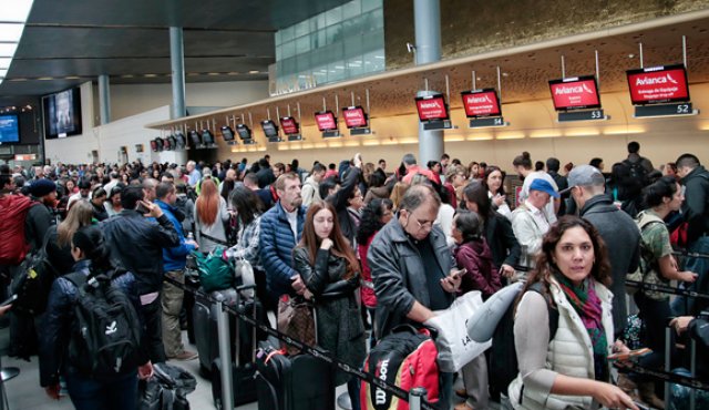El flujo migratorio aumentará 9 por ciento en Semana Santa, según cifras de Migración Colombia. Colprensa
