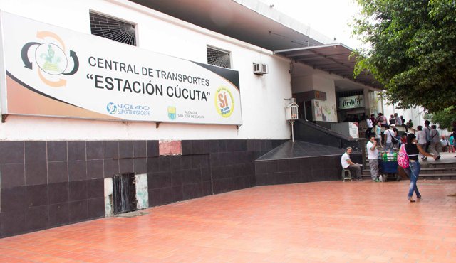 La Central de Transportes Estación Cúcuta fue inaugurada el 14 de abril de 1967, en el marco de su aniversario 50 se le realizarán unas adecuaciones. Alfredo Estévez