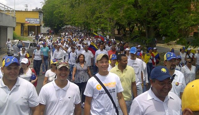 Once naciones latinoamericanas, la Unión Europea y Naciones Unidas pidieron al gobierno venezolano garantizar las protestas pacíficas. Tomada de Twitter