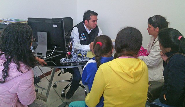 Una alianza entre la personería y el consultorio jurídico de la Universidad de Pamplona permite que se brinde asesoría a los colombianos y venezolanos que han salido de Venezuela y se han radicado en Pamplona Roberto Ospino