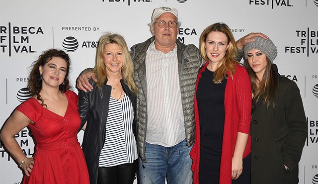 Chavy Chase y su familia asistieron al estreno de los “Años del perro” en el festival de Tribeca. AFP