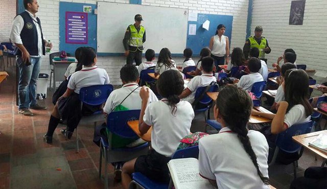 A la fecha, la personería ha visitado 55 colegios públicos de la ciudad capacitando a estudiantes sobre el correcto uso de las redes sociales. Suministrada