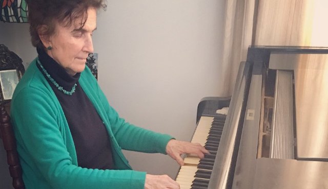 La artista cucuteña Fanny Peñaranda de Raymond inició su formación como pianista con Elena de Valero y posteriormente perfeccionó su talento en Bogotá. Cortesía