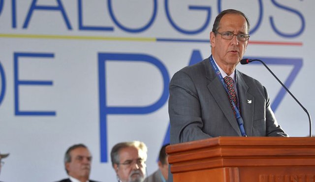 El jefe del equipo negociador del gobierno en los diálogos con el Eln, Juan Camilo Restrepo, estará conversando hoy con delegaciones del Catatumbo, sobre el avance del proceso de paz con esa guerrilla. Archivo