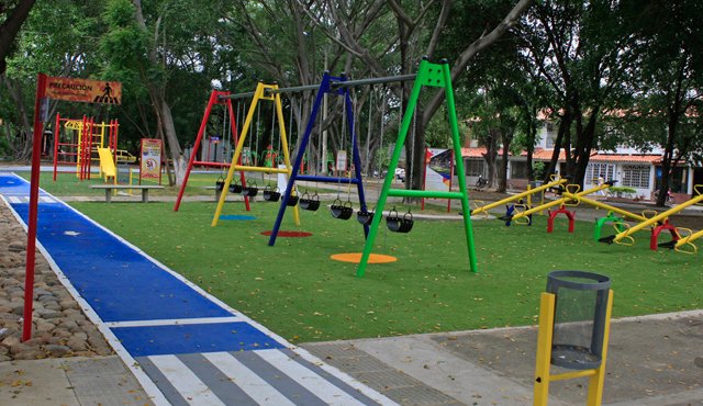 Así luce el renovado parque de El Bosque, el colorido escenario será inaugurado en los próximos días. Mario Caicedo