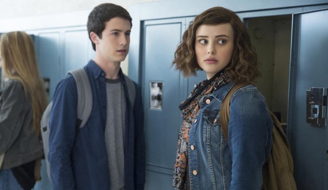 La serial de 13 episodios, basada en una novela de Jay Asher publicada hace 10 años. Internet
